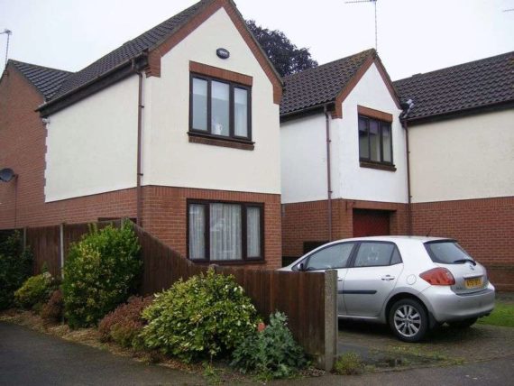 2 Bedroom Terraced